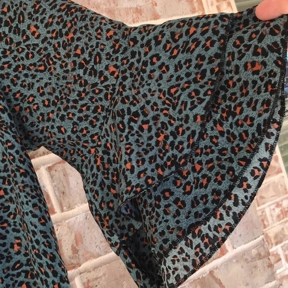 Grace & Emma Leopard Print Double Bell Sleeve Top - Picture 4 of 11